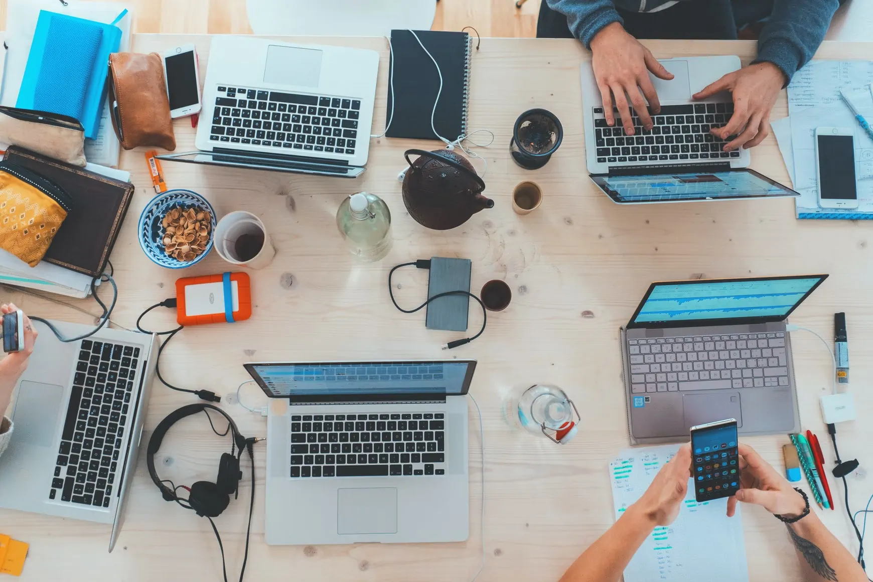 establishing team structure in how to manage a remote team